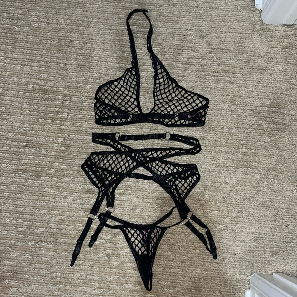 Black Fishnet Garter Wrap Set